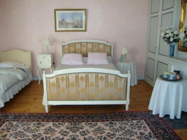 Au Charme Des Pommiers Bed & Breakfast Thiberville Exterior foto