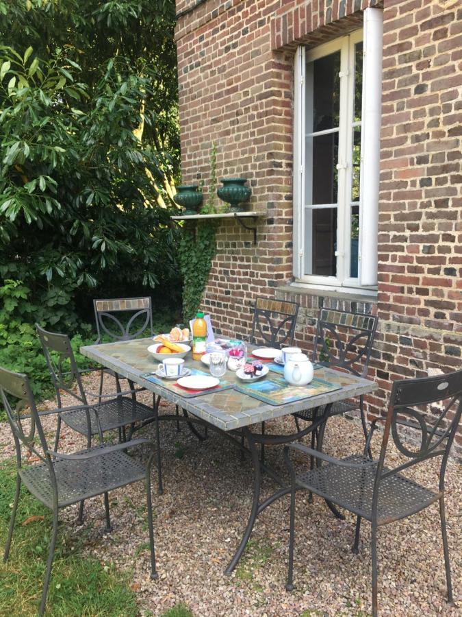 Au Charme Des Pommiers Bed & Breakfast Thiberville Exterior foto