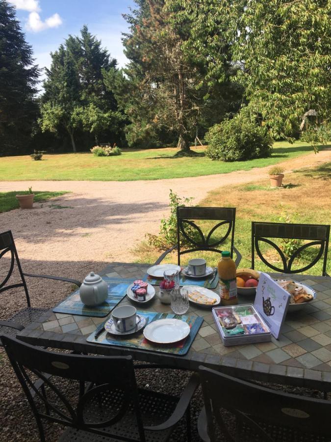 Au Charme Des Pommiers Bed & Breakfast Thiberville Exterior foto